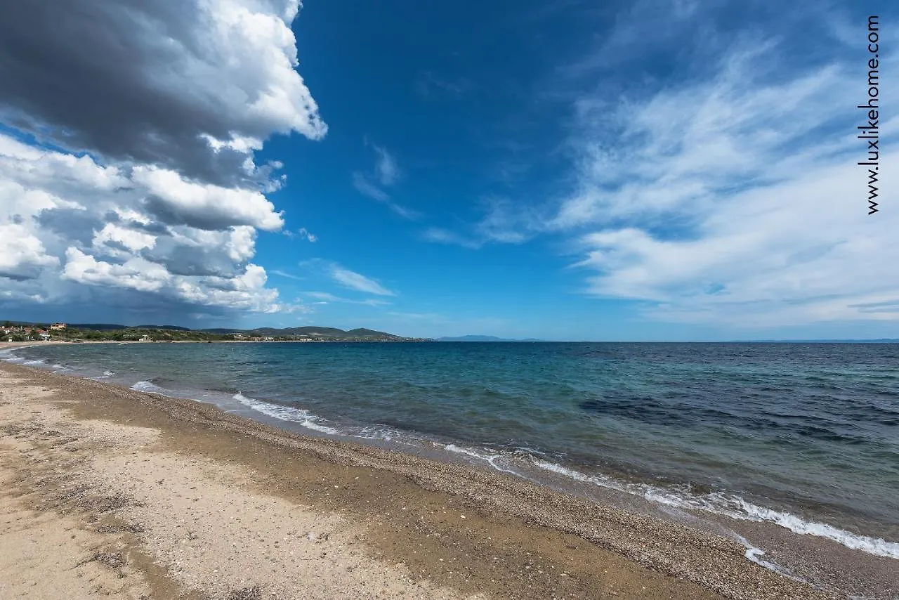 #Luxlikehome - Mediterranee Beachfront Summer House Kalyves Polygyrou 0*,  Grekland