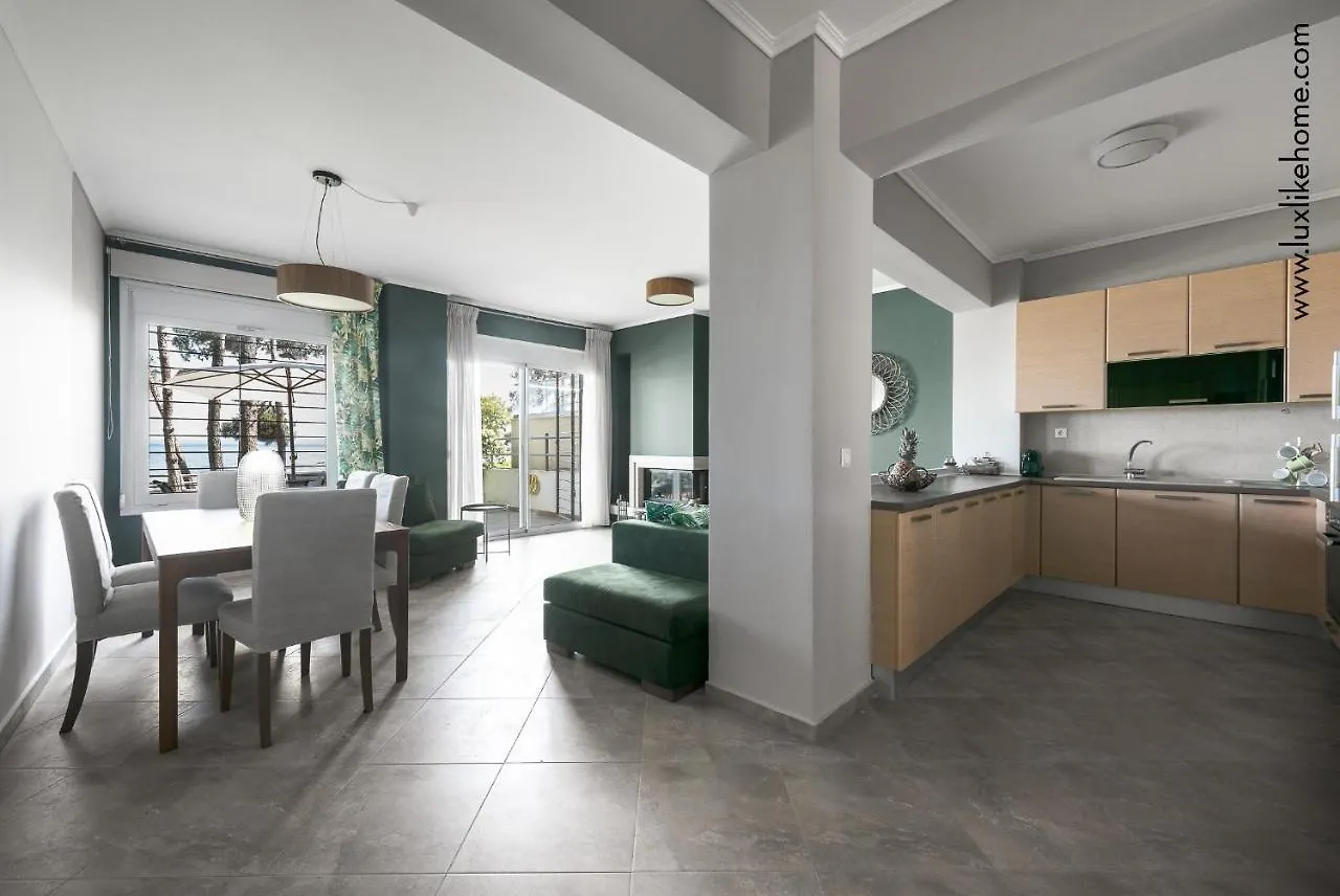 Semesterbostad #Luxlikehome - Mediterranee Beachfront Summer House Kalyves Polygyrou