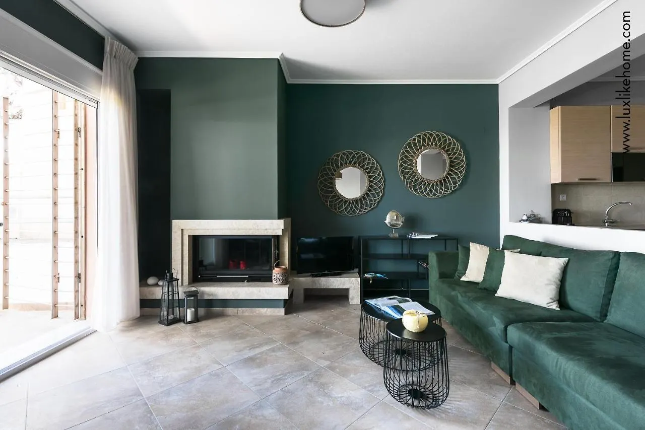 Semesterbostad #Luxlikehome - Mediterranee Beachfront Summer House Kalyves Polygyrou