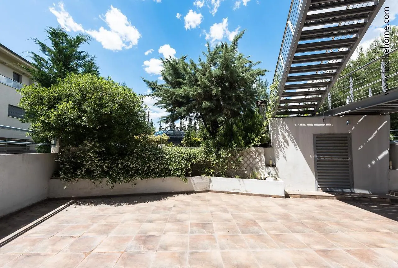 Semesterbostad #Luxlikehome - Mediterranee Beachfront Summer House Kalyves Polygyrou